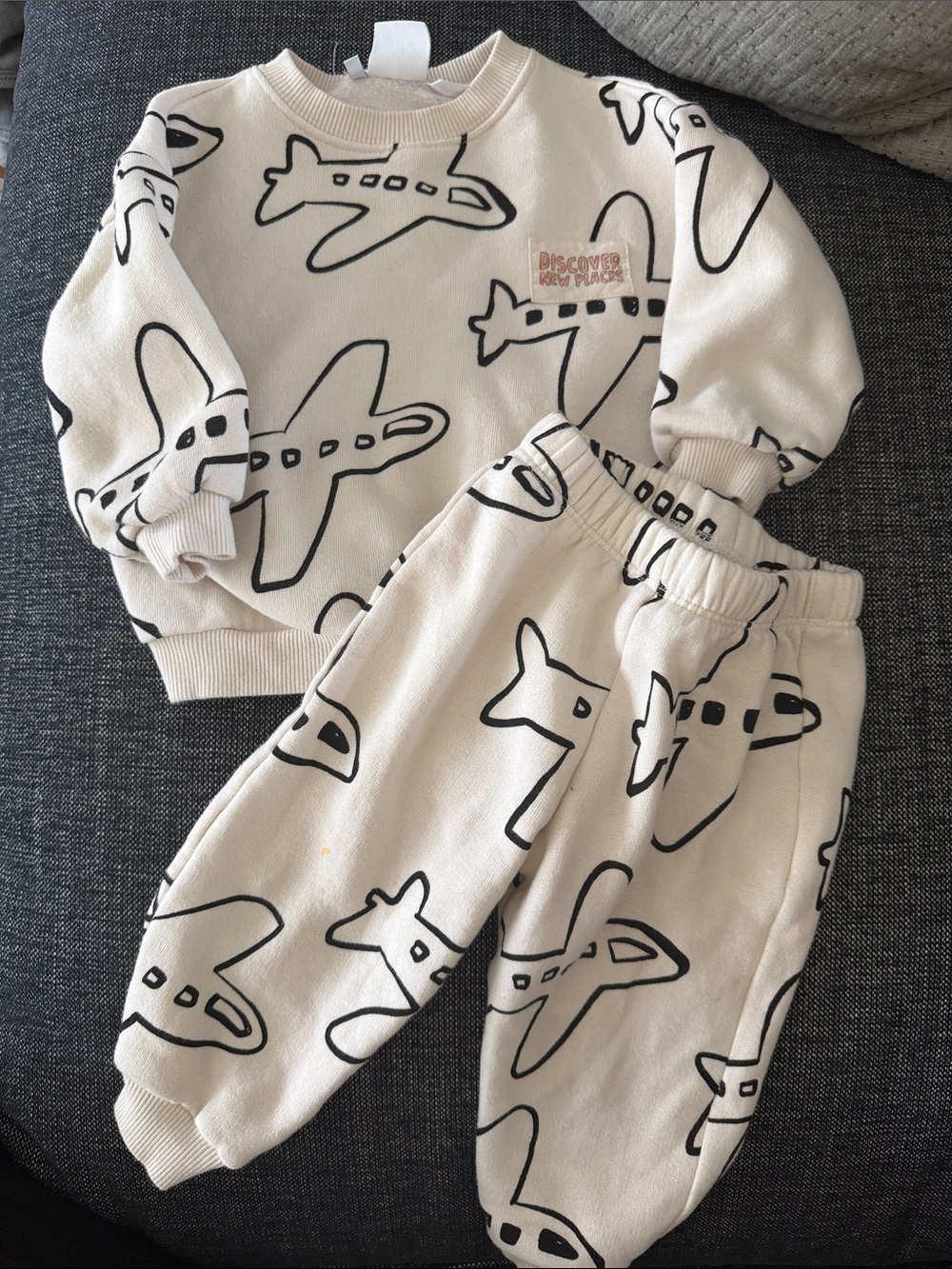 ZARA airplanes matching set (1.5 years)
